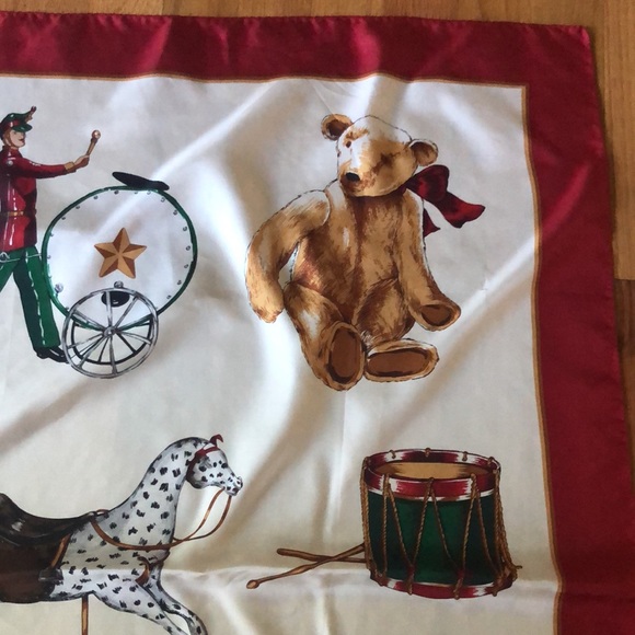 VTG Echo Christmas Ornament Print Festive & Gorgeous. 100% Silk - Picture 8 of 16